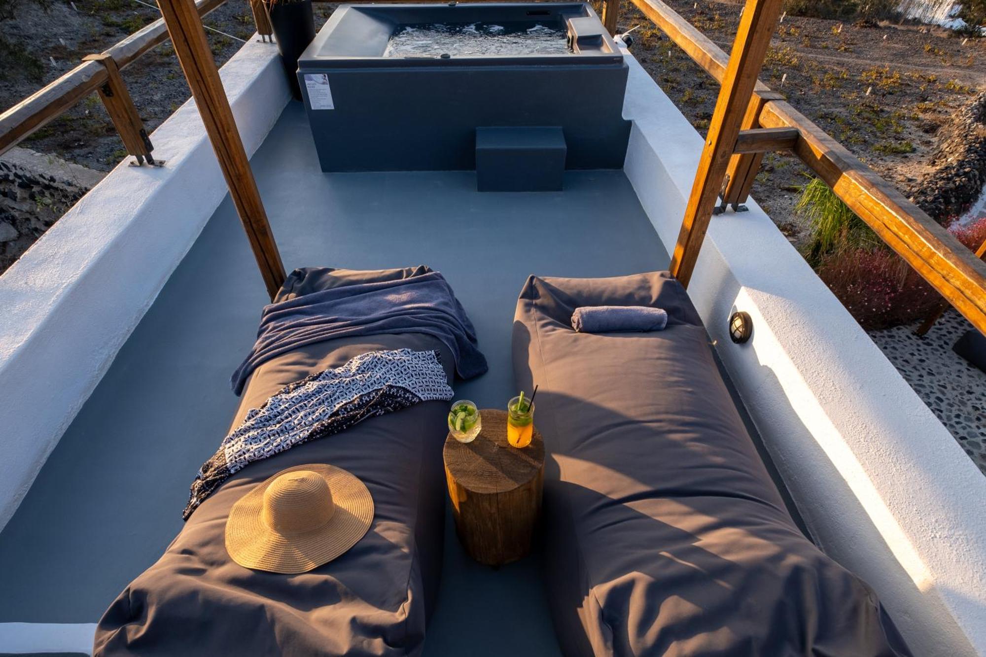Noelia Suites Oia  Exterior photo